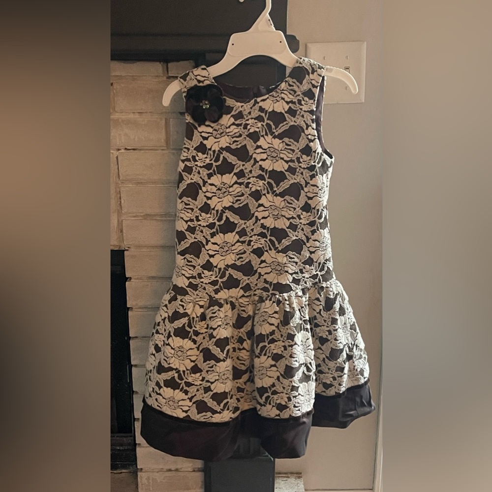 Little Girl Brown Dress with White Lace